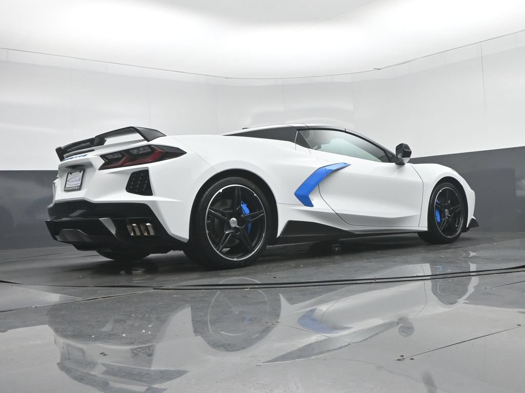 Used 2021 Chevrolet Corvette Stingray Premium Conv w/ Z51 Performance Package RWD image 51