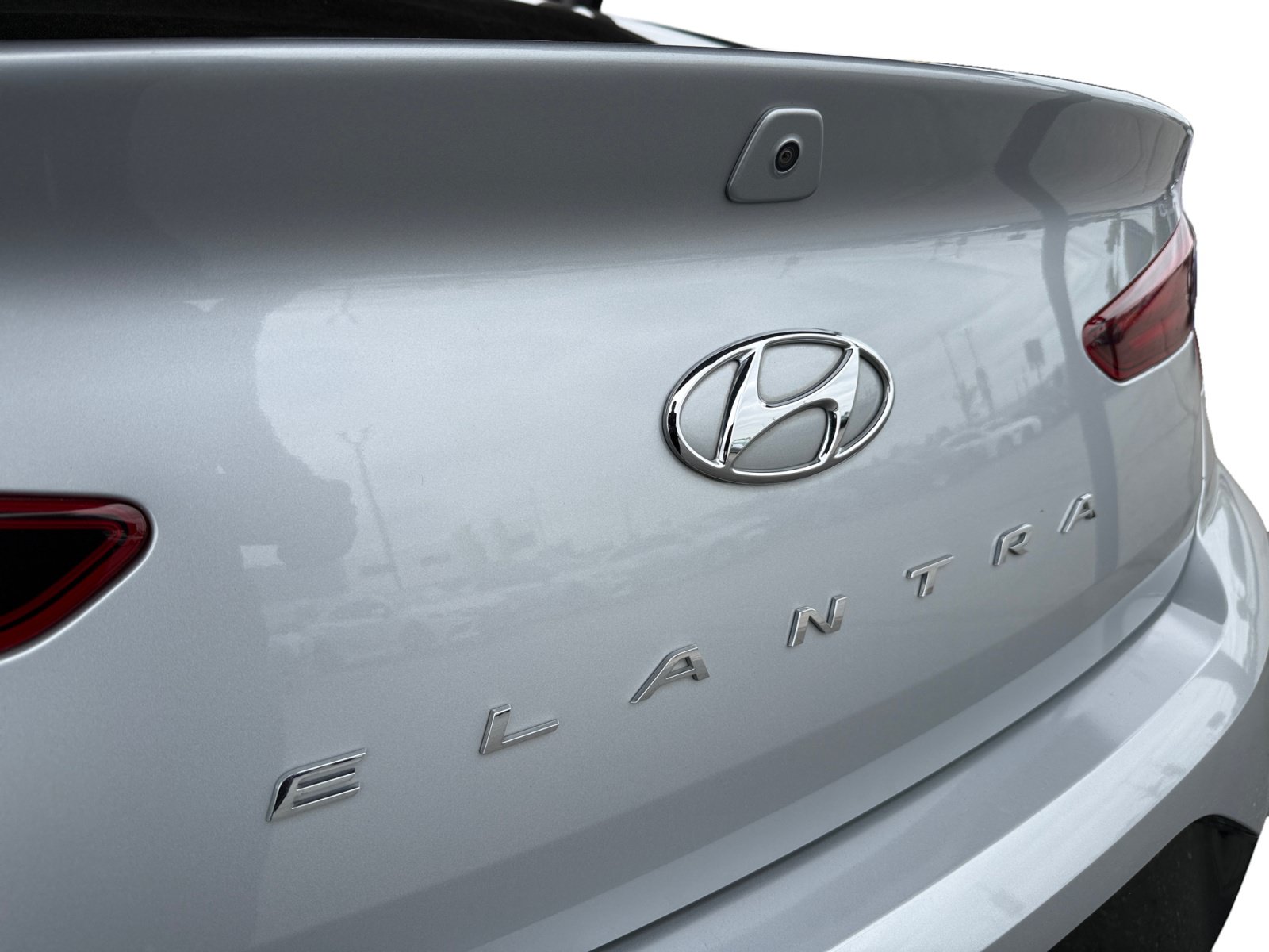 Used 2020 Hyundai Elantra SEL FWD image 13
