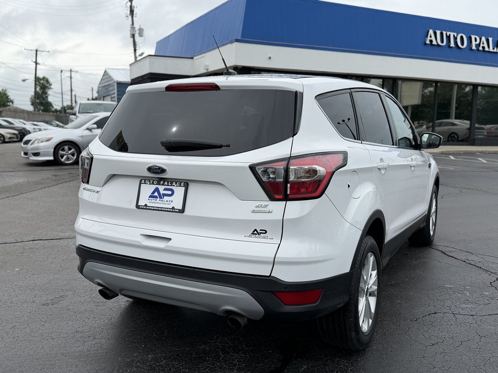 Used 2017 Ford Escape SE FWD image 6