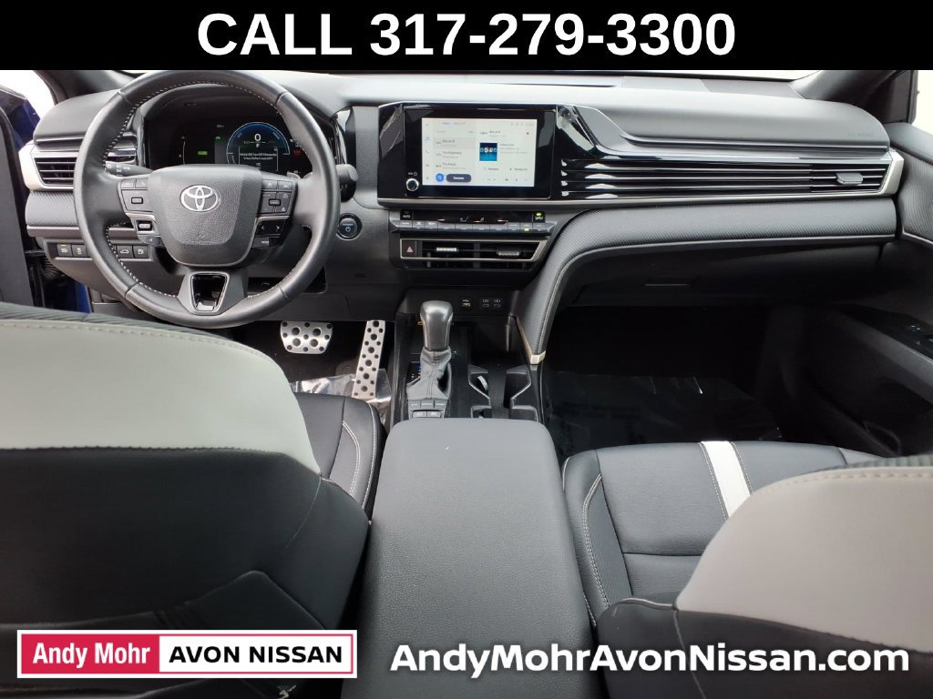 Used 2025 Toyota Camry SE FWD image 39