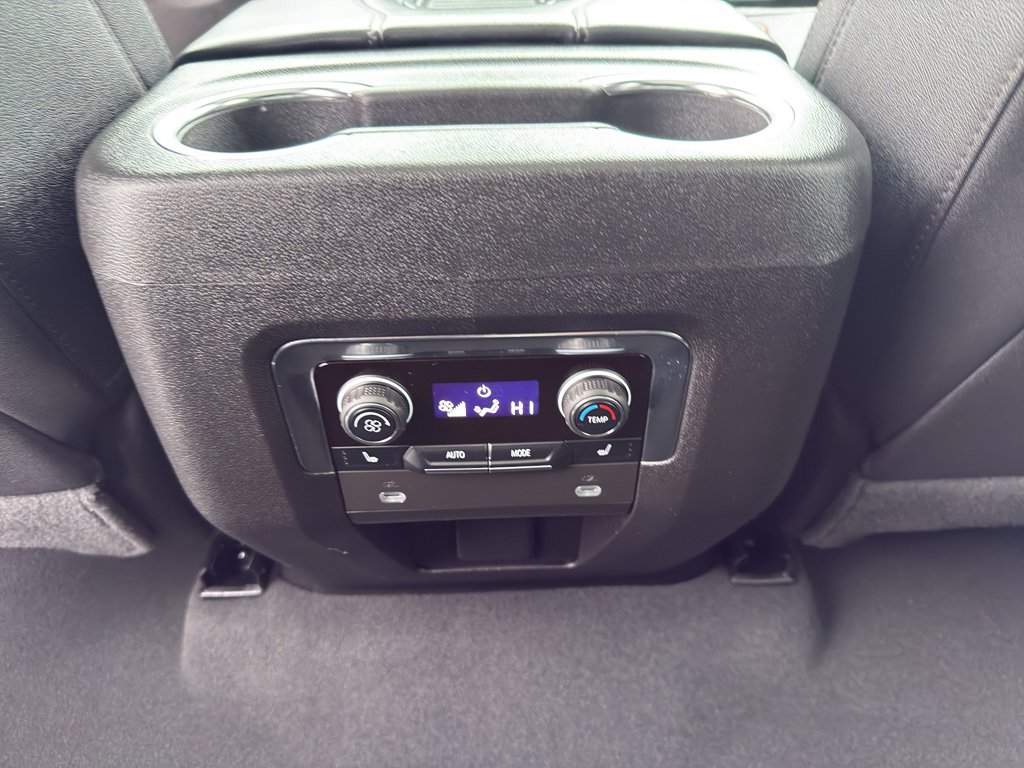 Used 2024 Chevrolet Tahoe LT w/ LT Signature Package image 32