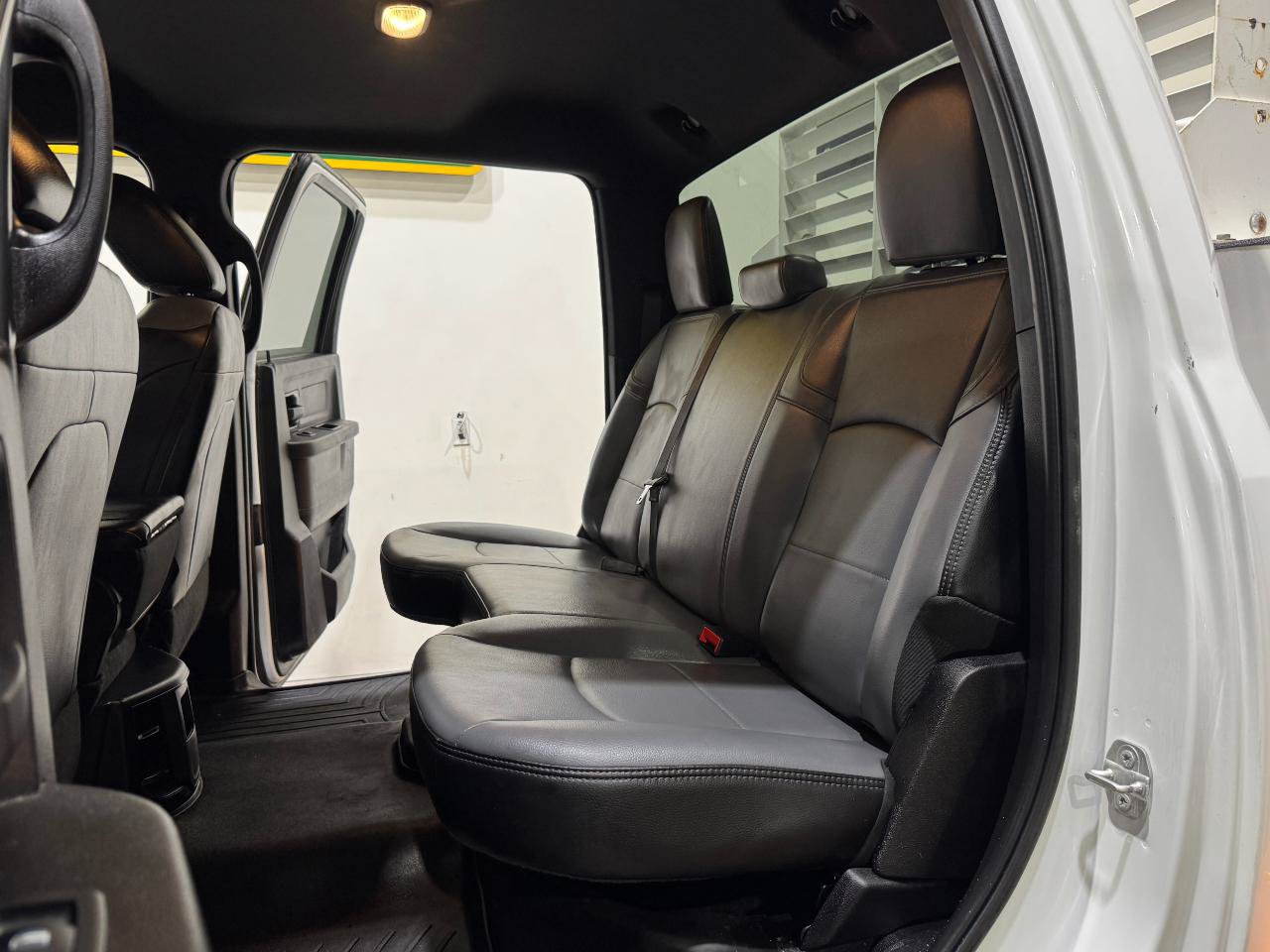 Used 2024 RAM 3500 Tradesman AWD/4WD image 22