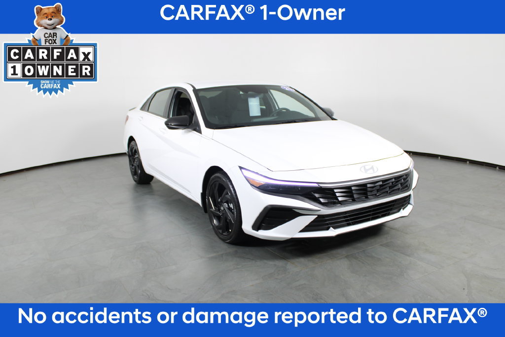 Certified 2026 Hyundai Elantra Sport FWD image 5