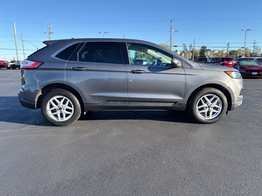 Used 2024 Ford Edge SEL AWD/4WD image 9