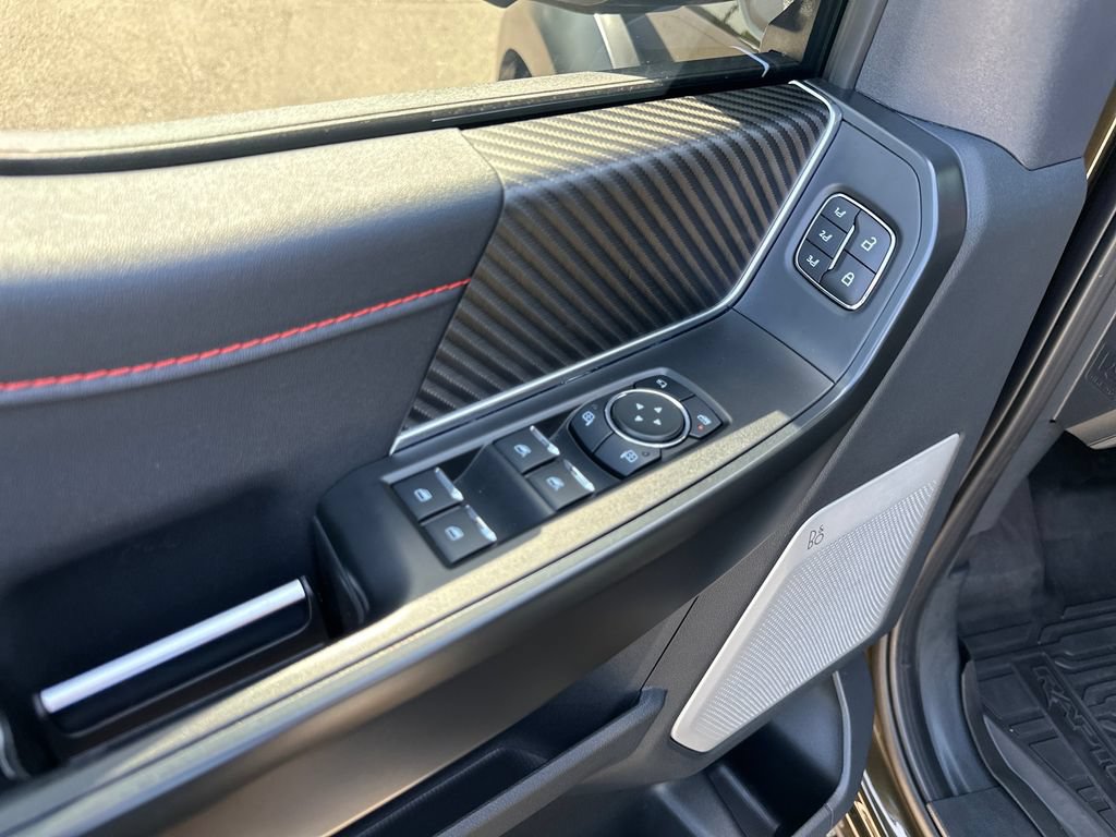 Used 2025 Ford F150 Raptor AWD/4WD image 18