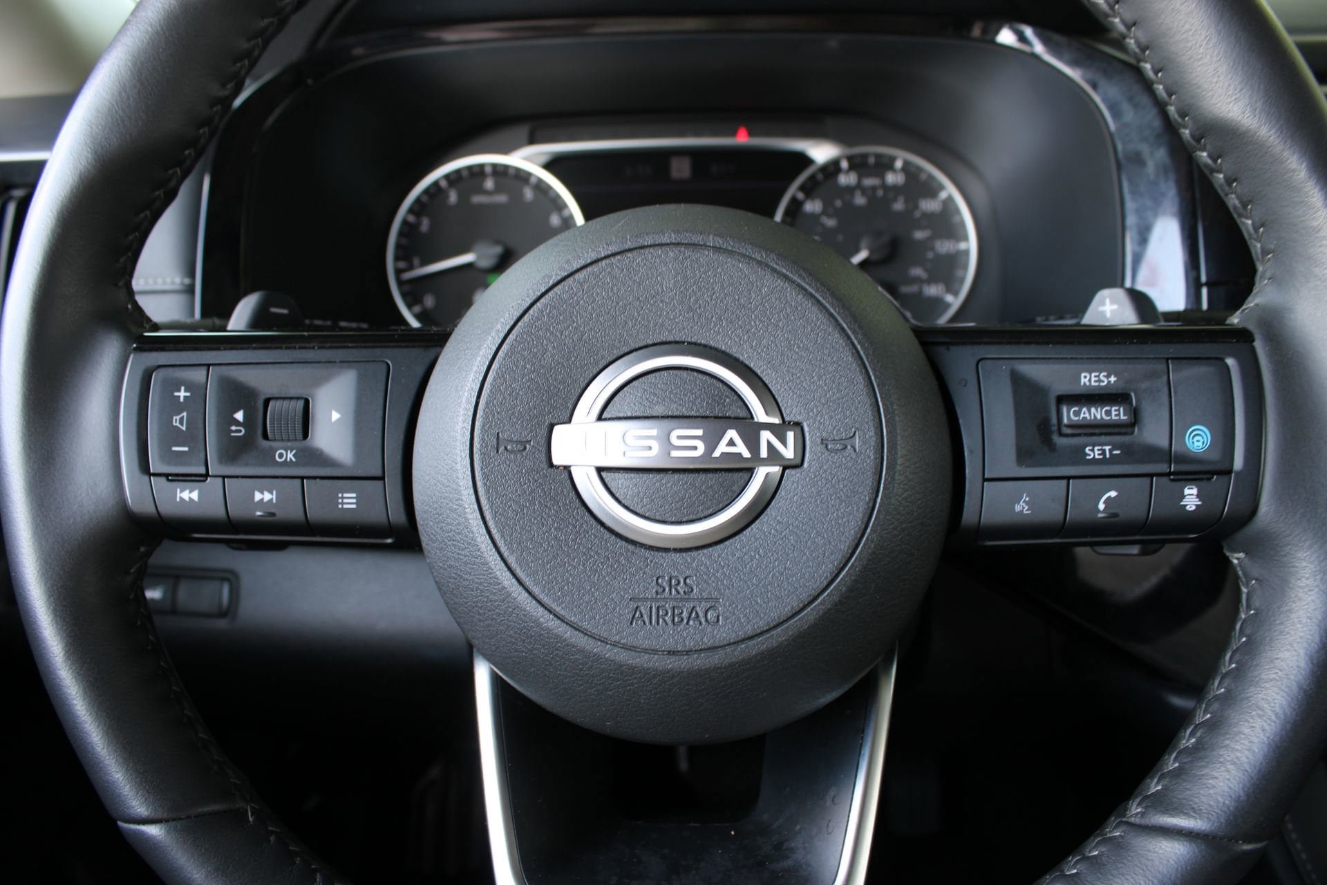 Used 2024 Nissan Pathfinder SL w/ Cargo Package AWD/4WD image 24