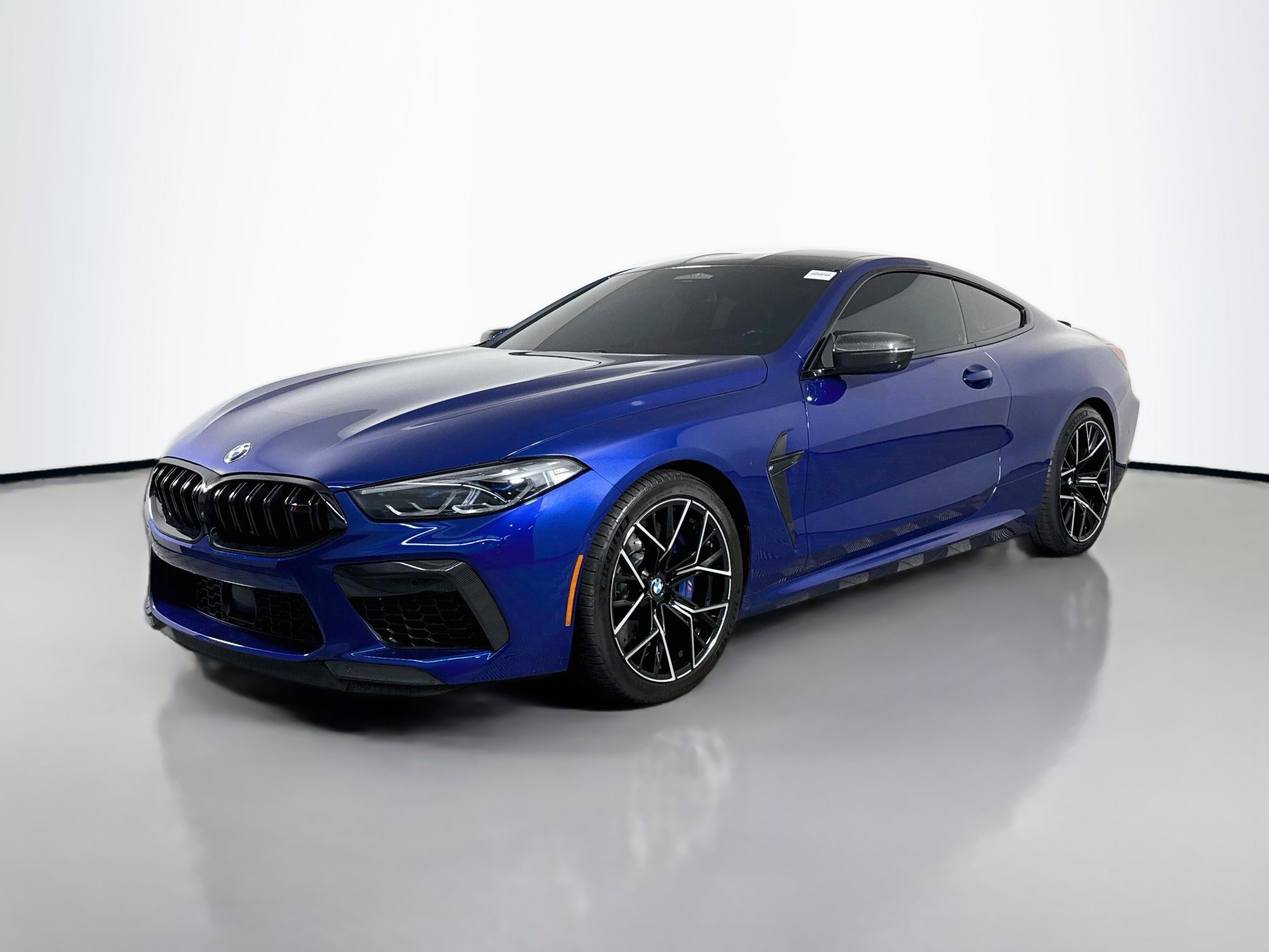 Used 2023 BMW M8 Competition w/ M Carbon Exterior Package AWD/4WD image 4