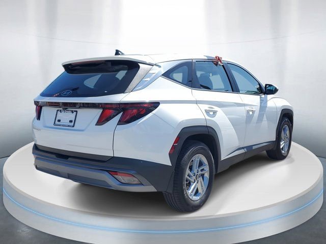 Certified 2026 Hyundai Tucson SE image 4