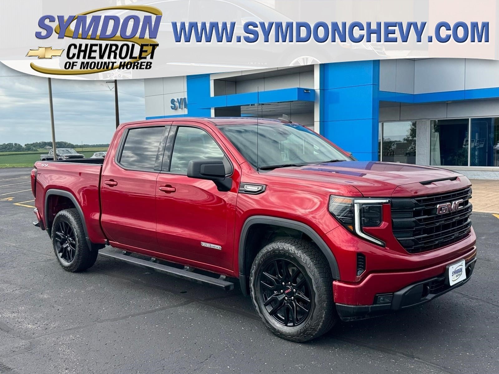 Used 2024 GMC Sierra 1500 Elevation AWD/4WD image 1