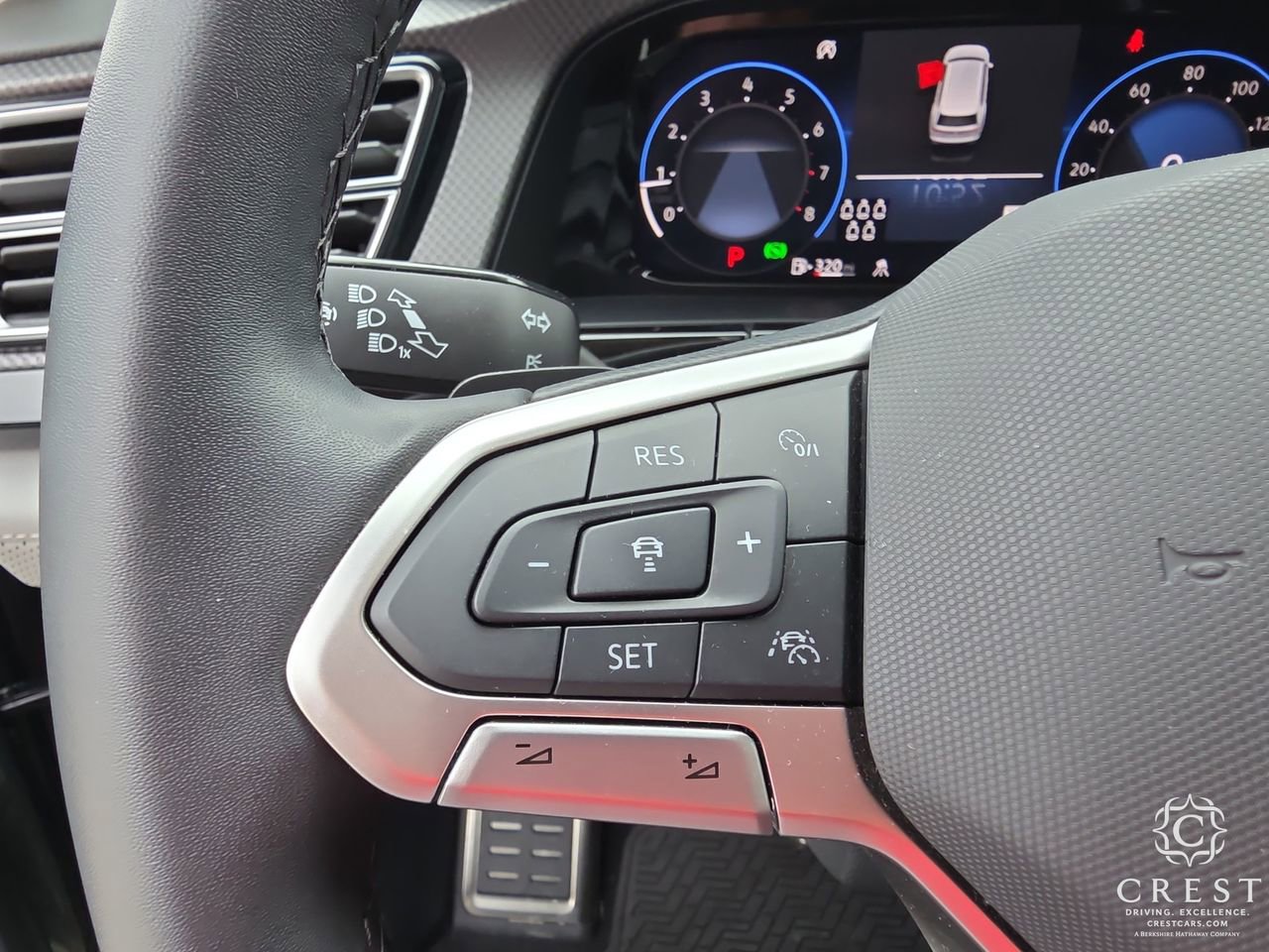 Used 2024 Volkswagen Atlas Peak Edition SEL AWD/4WD image 15