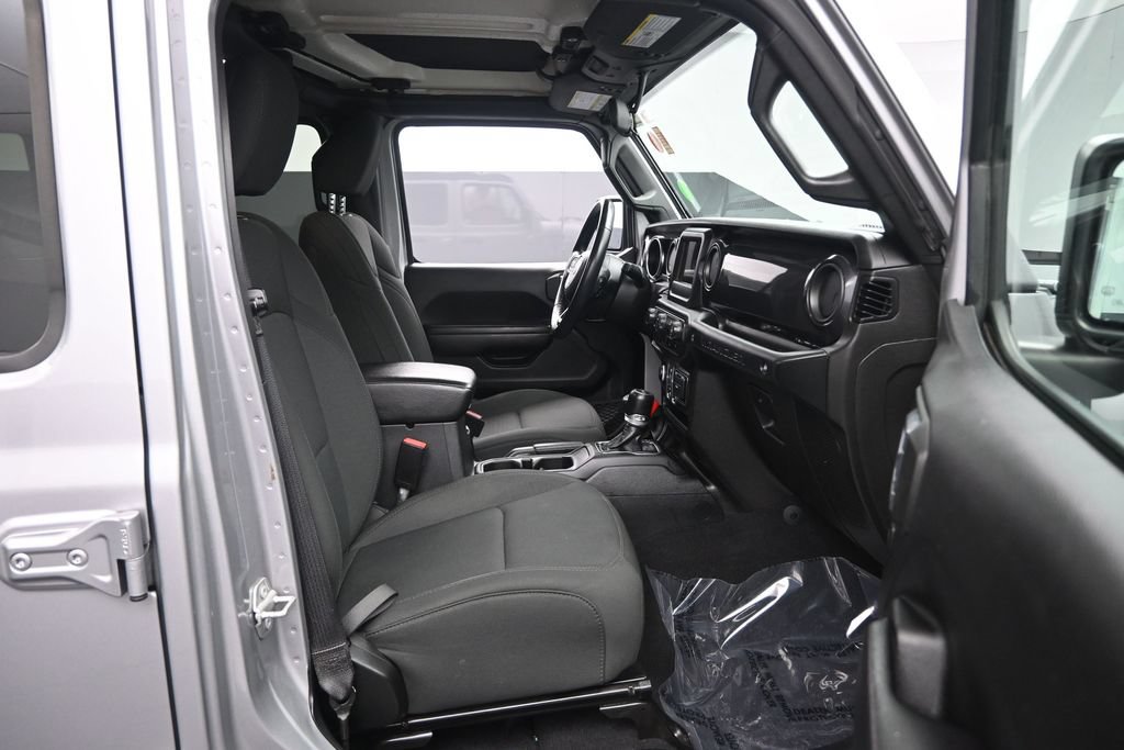 Used 2021 Jeep Wrangler Unlimited Sport AWD/4WD image 29