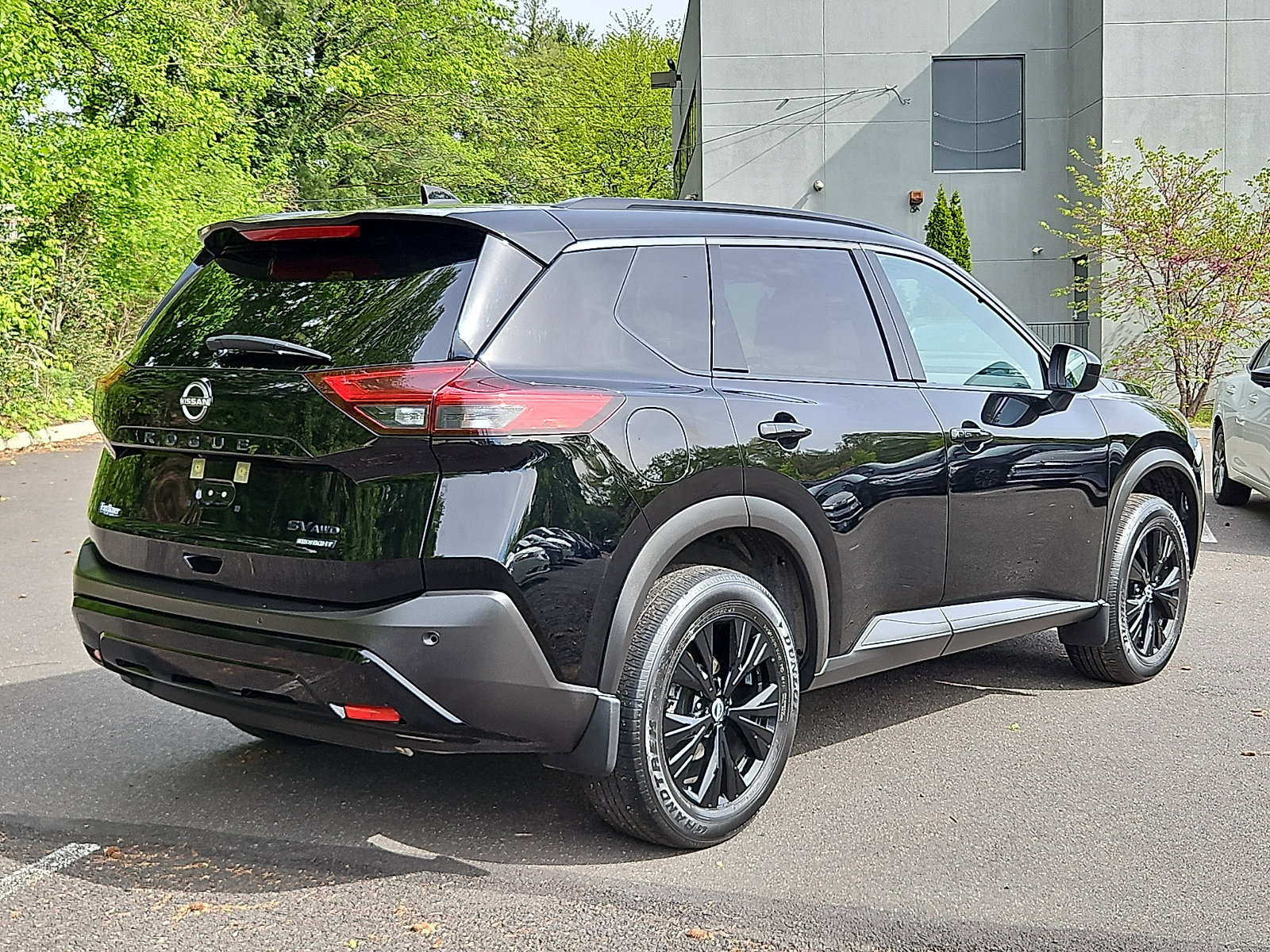 Certified 2023 Nissan Rogue SV w/ SV Premium B Package AWD/4WD image 6