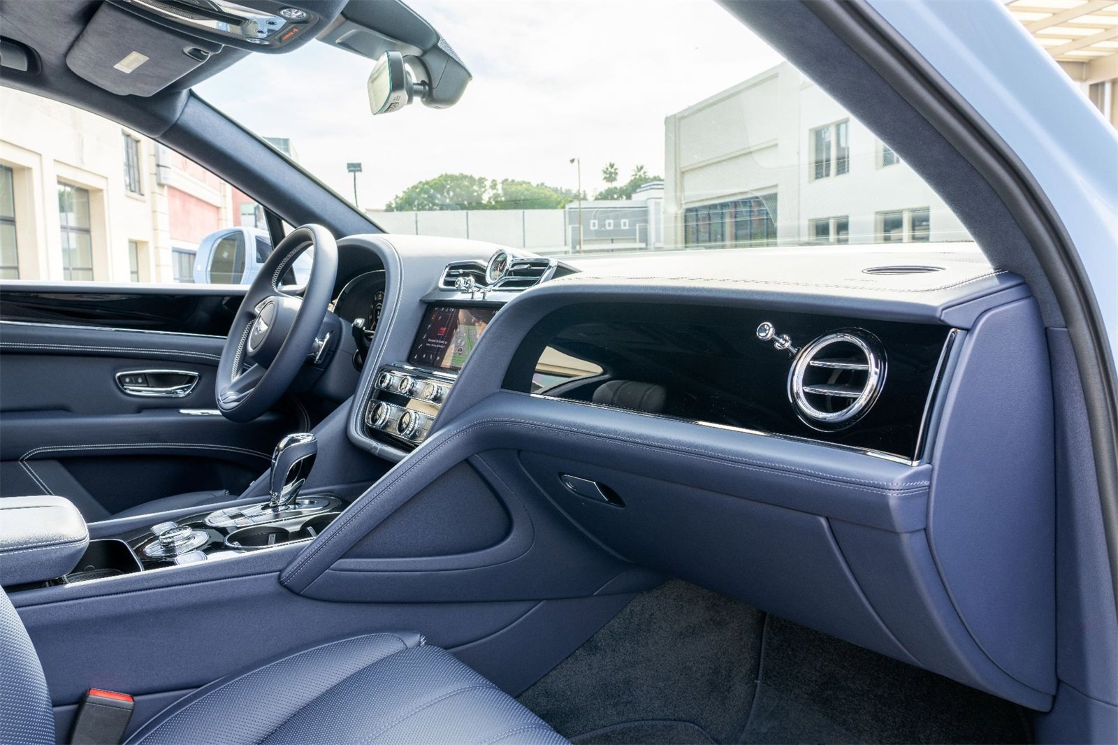 New 2025 Bentley Bentayga image 22