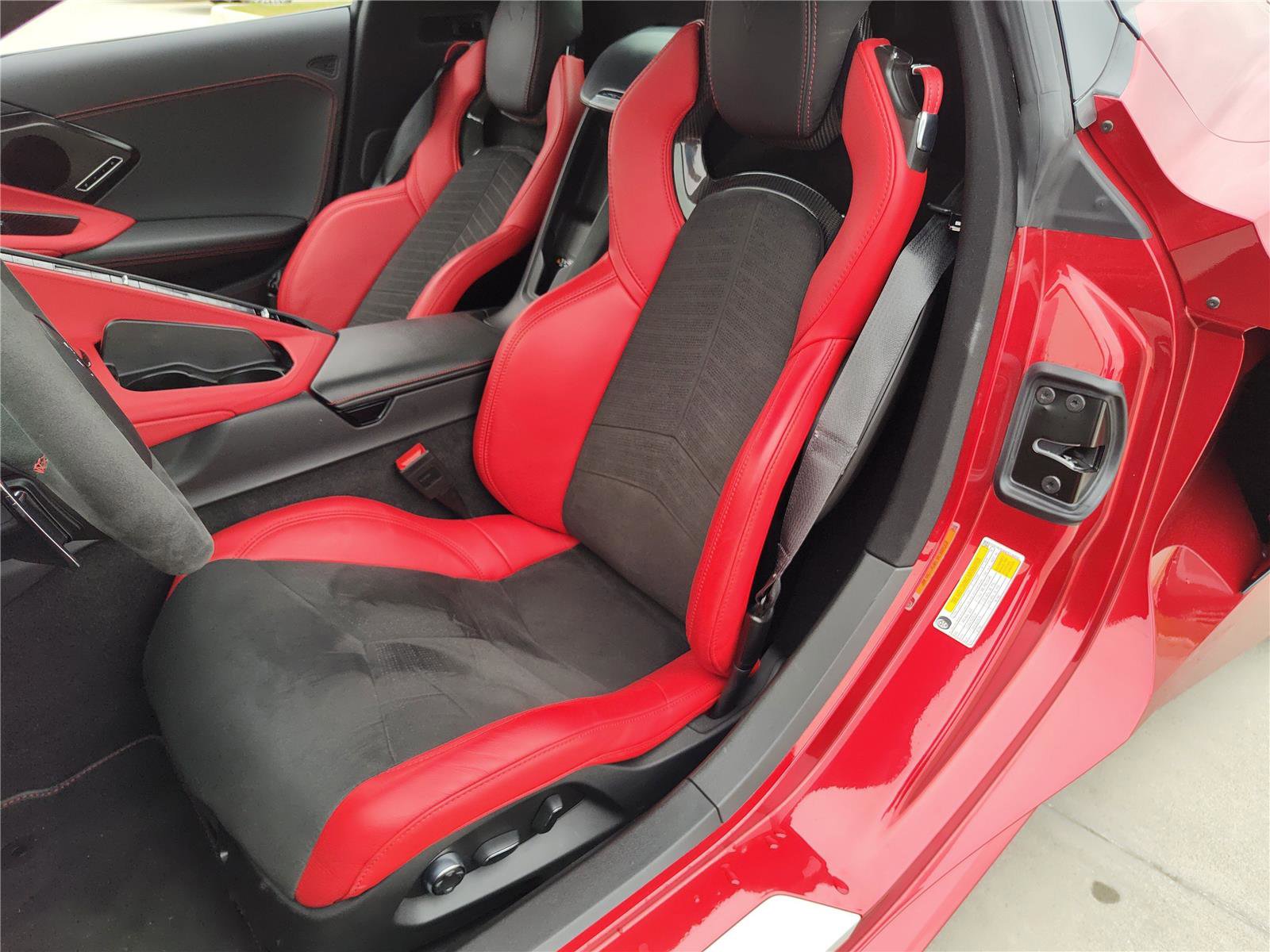 Used 2023 Chevrolet Corvette Stingray Preferred Conv w/ Stealth Interior Trim Package image 16