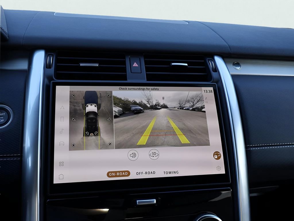 New 2026 Land Rover Discovery Limited Edition image 24