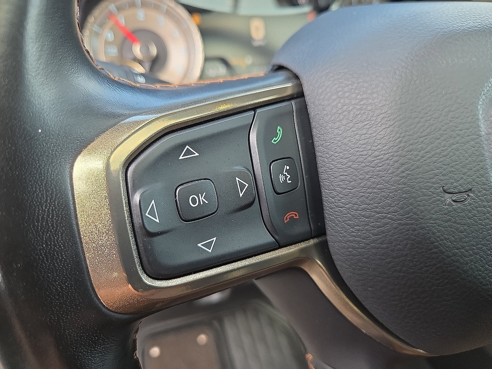 Used 2022 RAM 1500 Limited AWD/4WD image 12