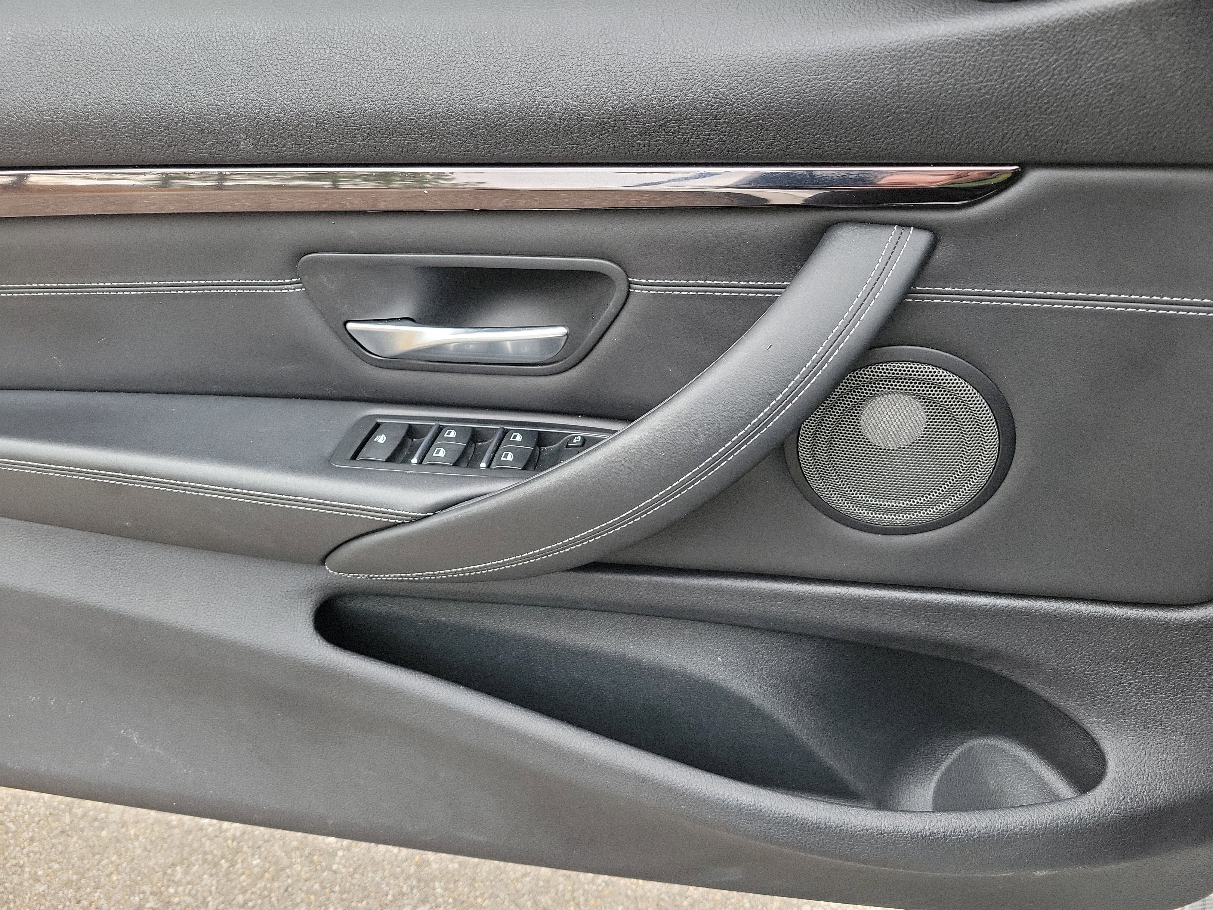 Used 2020 BMW M4 Convertible image 20