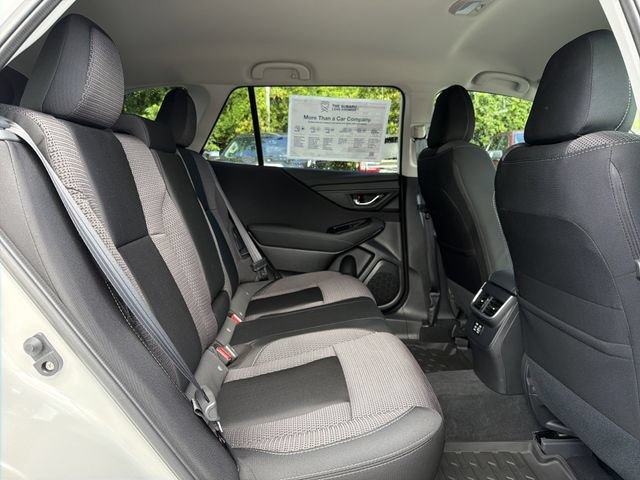 Used 2025 Subaru Outback Premium AWD/4WD image 15