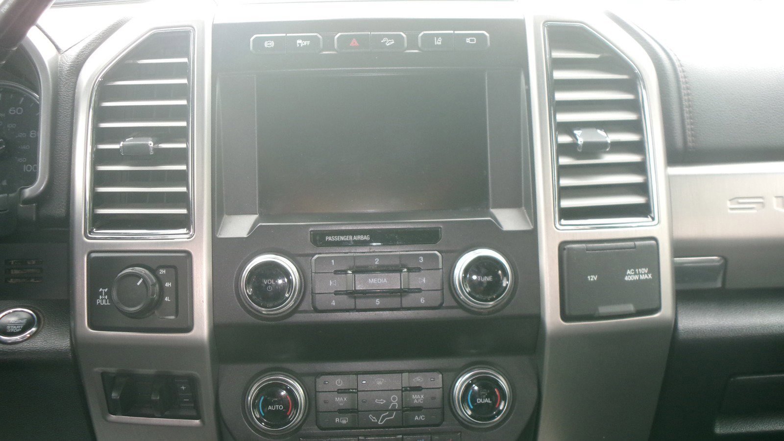 Used 2019 Ford F250 Platinum w/ Platinum Ultimate Package AWD/4WD image 20