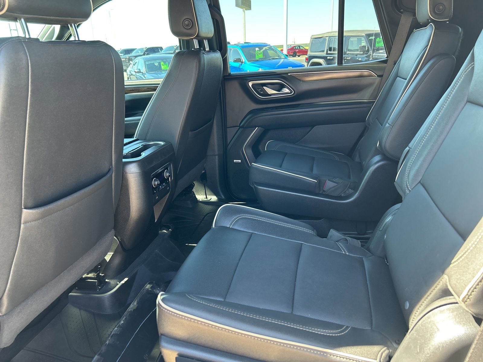 Used 2023 Chevrolet Tahoe Premier w/ Max Trailering Package AWD/4WD image 11