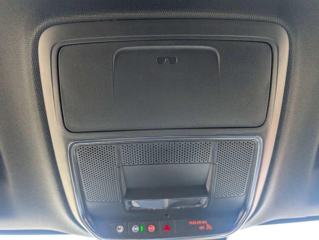 New 2026 Chevrolet Traverse RS w/ LPO, Floor Liner Package image 21