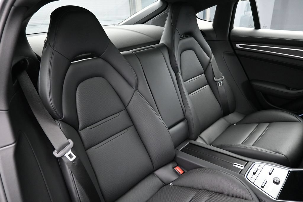 Certified 2023 Porsche Panamera Platinum Edition RWD image 30