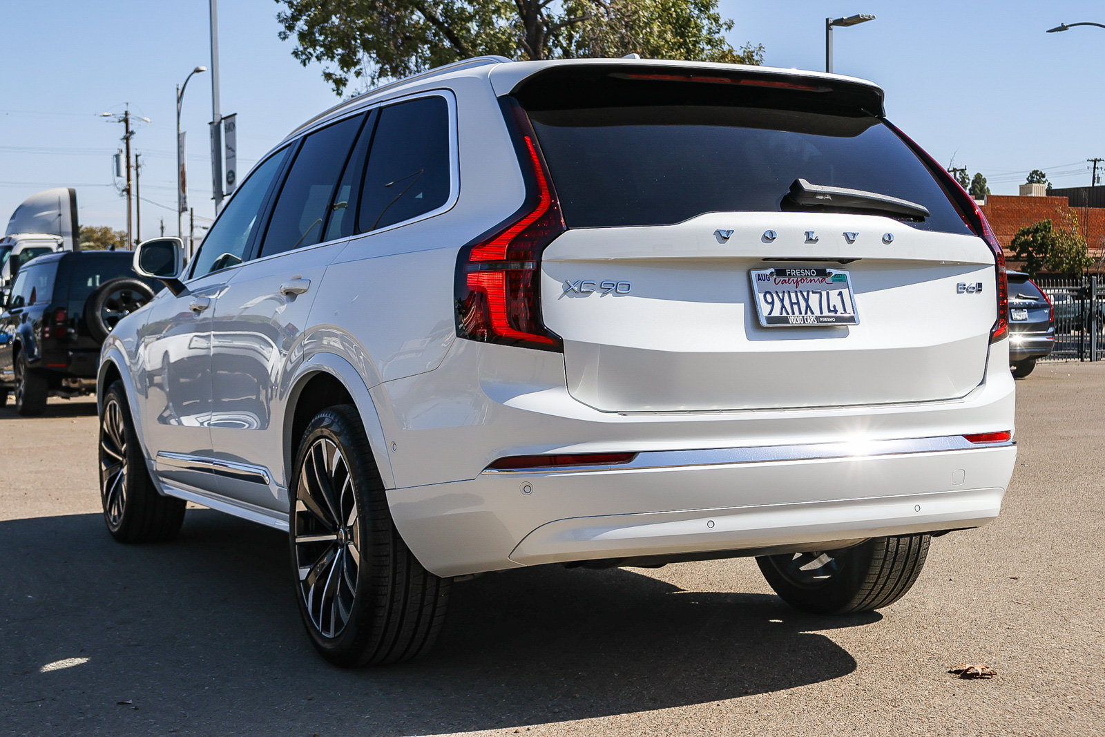 Used 2026 Volvo XC90 B6 Plus w/ Protection Package AWD/4WD image 7
