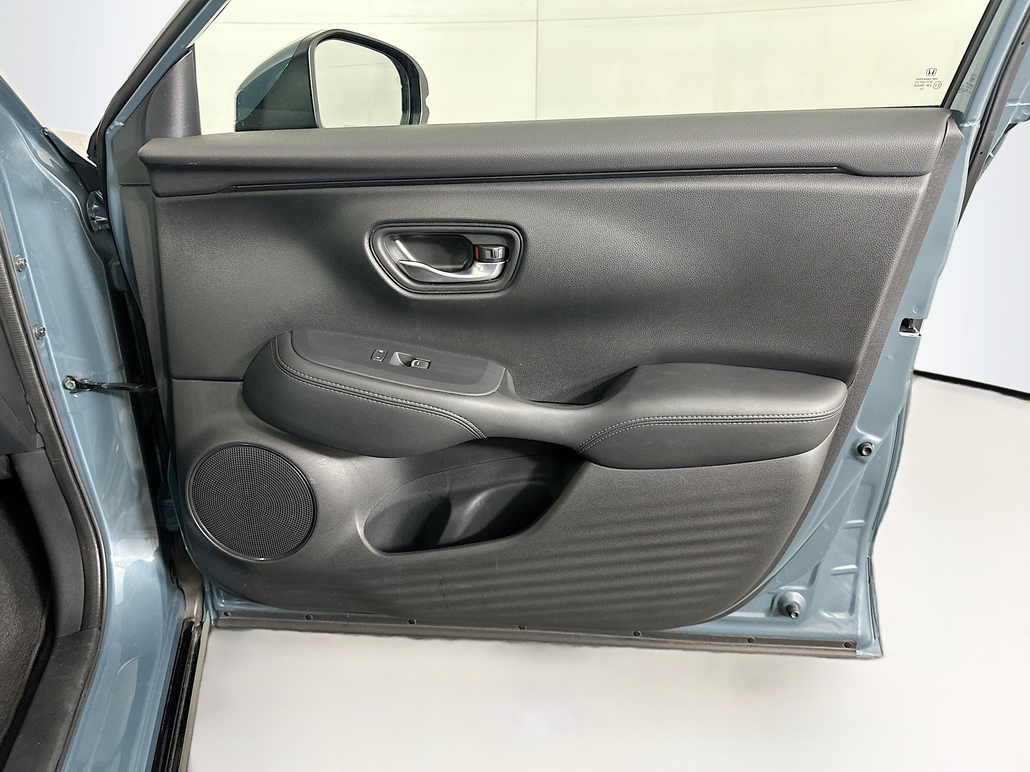 Used 2024 Honda HR-V EX-L image 32