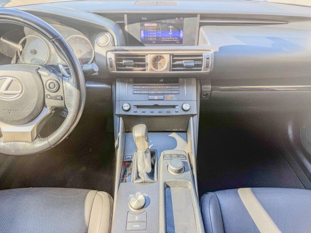 Used 2016 Lexus IS 200t image 9