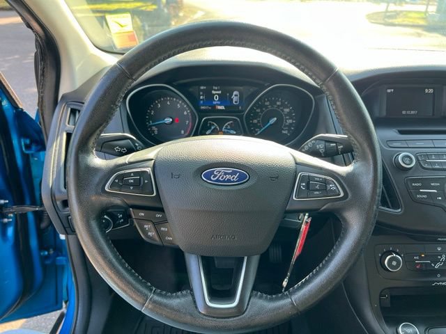 Used 2016 Ford Focus SE w/ SE Cold Weather Package FWD image 23