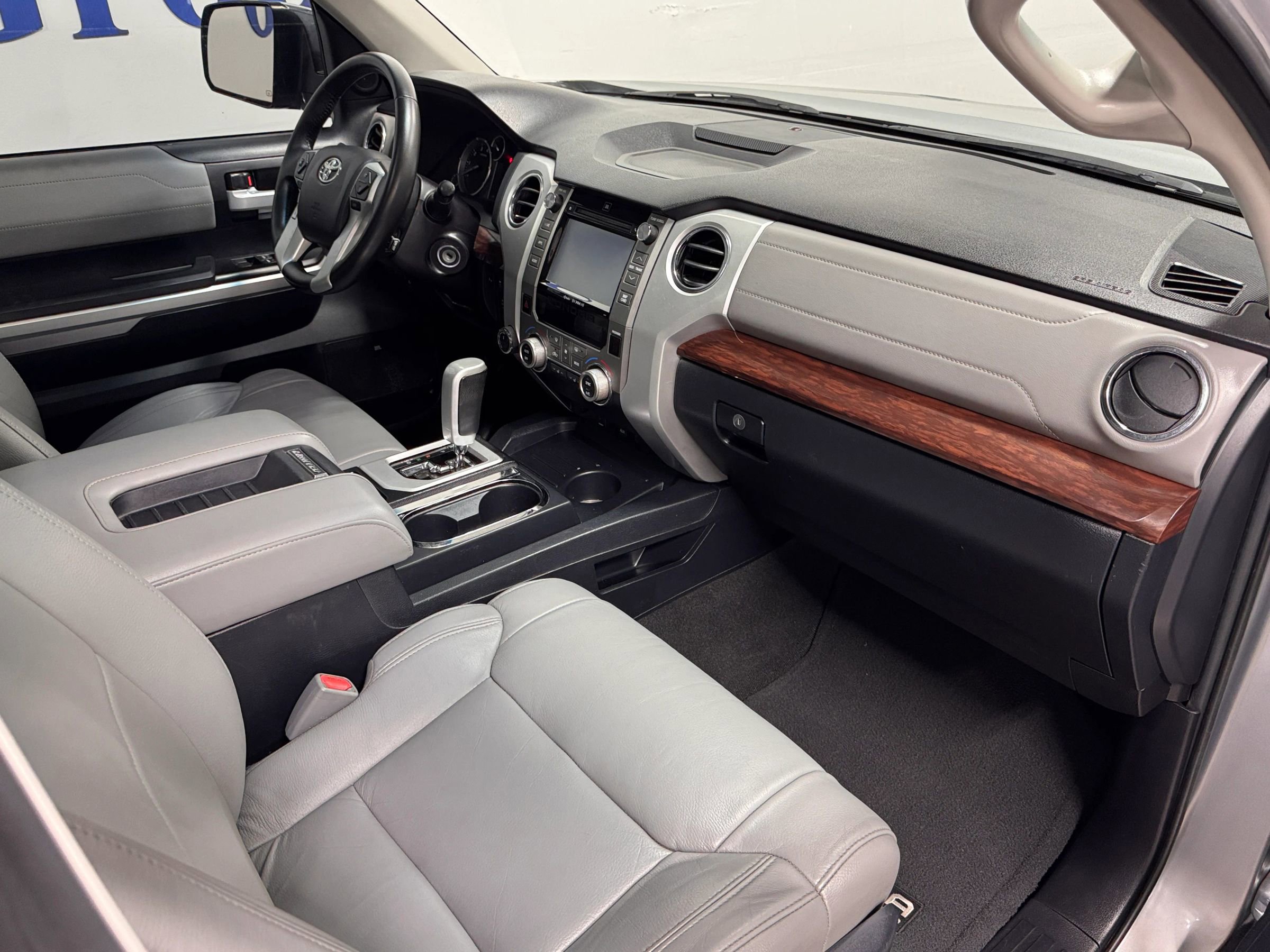 Used 2016 Toyota Tundra Limited image 13