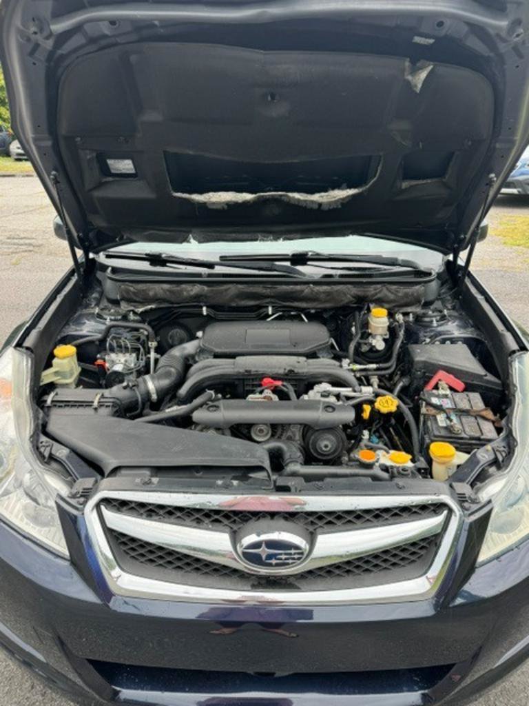 Used 2012 Subaru Legacy 2.5i Premium w/ All-Weather Pkg AWD/4WD image 19