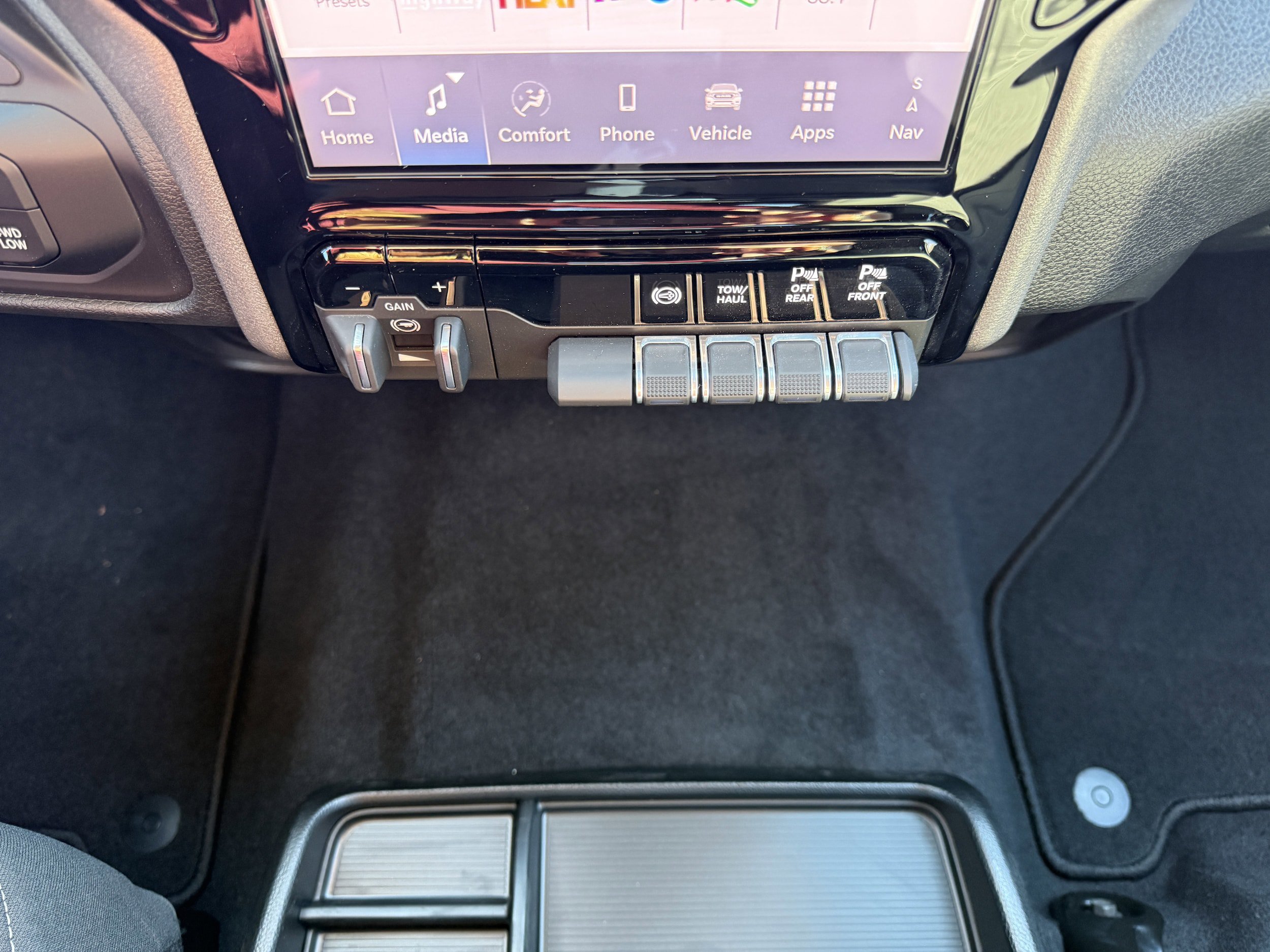 New 2026 RAM 2500 Tradesman AWD/4WD image 13