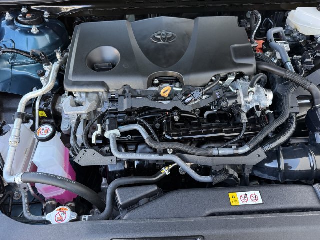 Used 2025 Toyota Camry LE FWD image 32