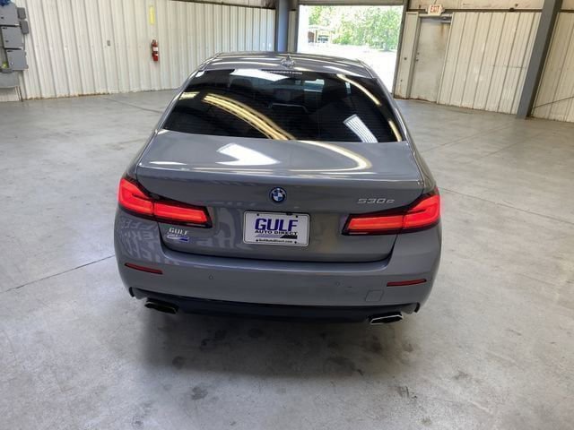 Used 2023 BMW 530e w/ Premium Package RWD image 7