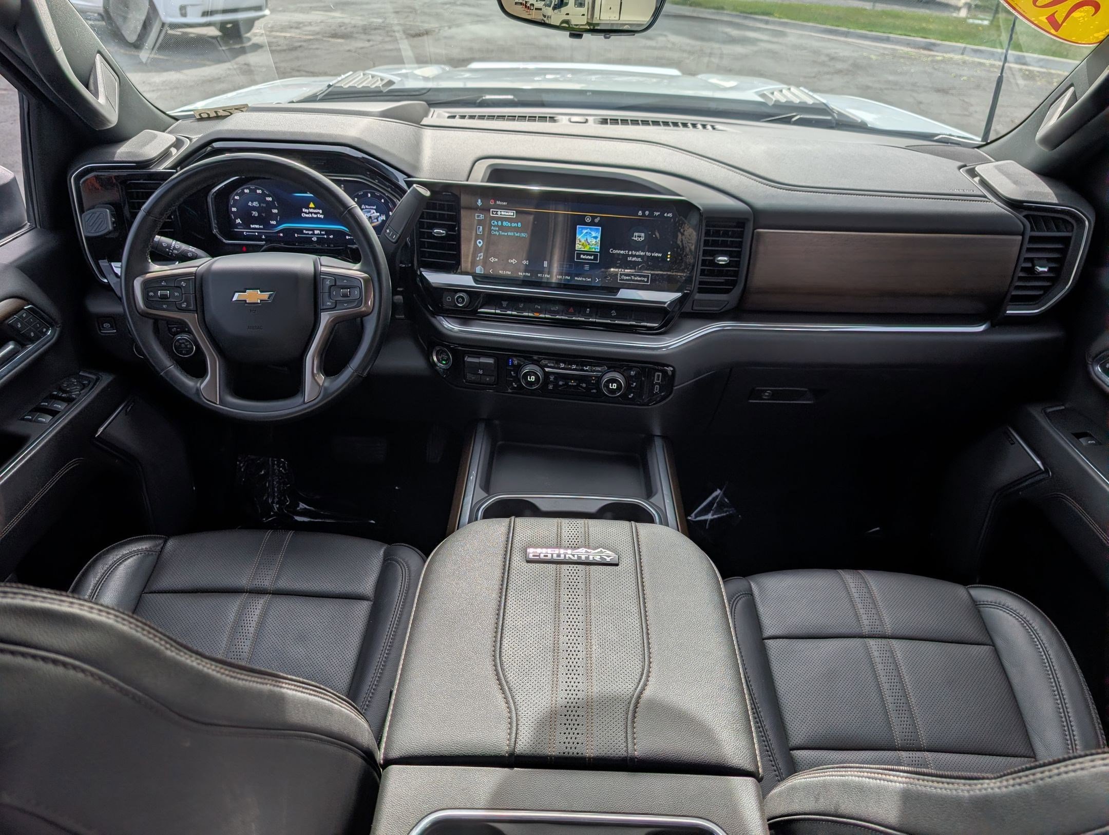 Certified 2024 Chevrolet Silverado 3500 High Country w/ Technology Package image 25