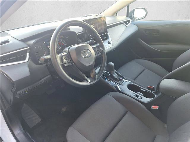 Used 2025 Toyota Corolla LE image 9