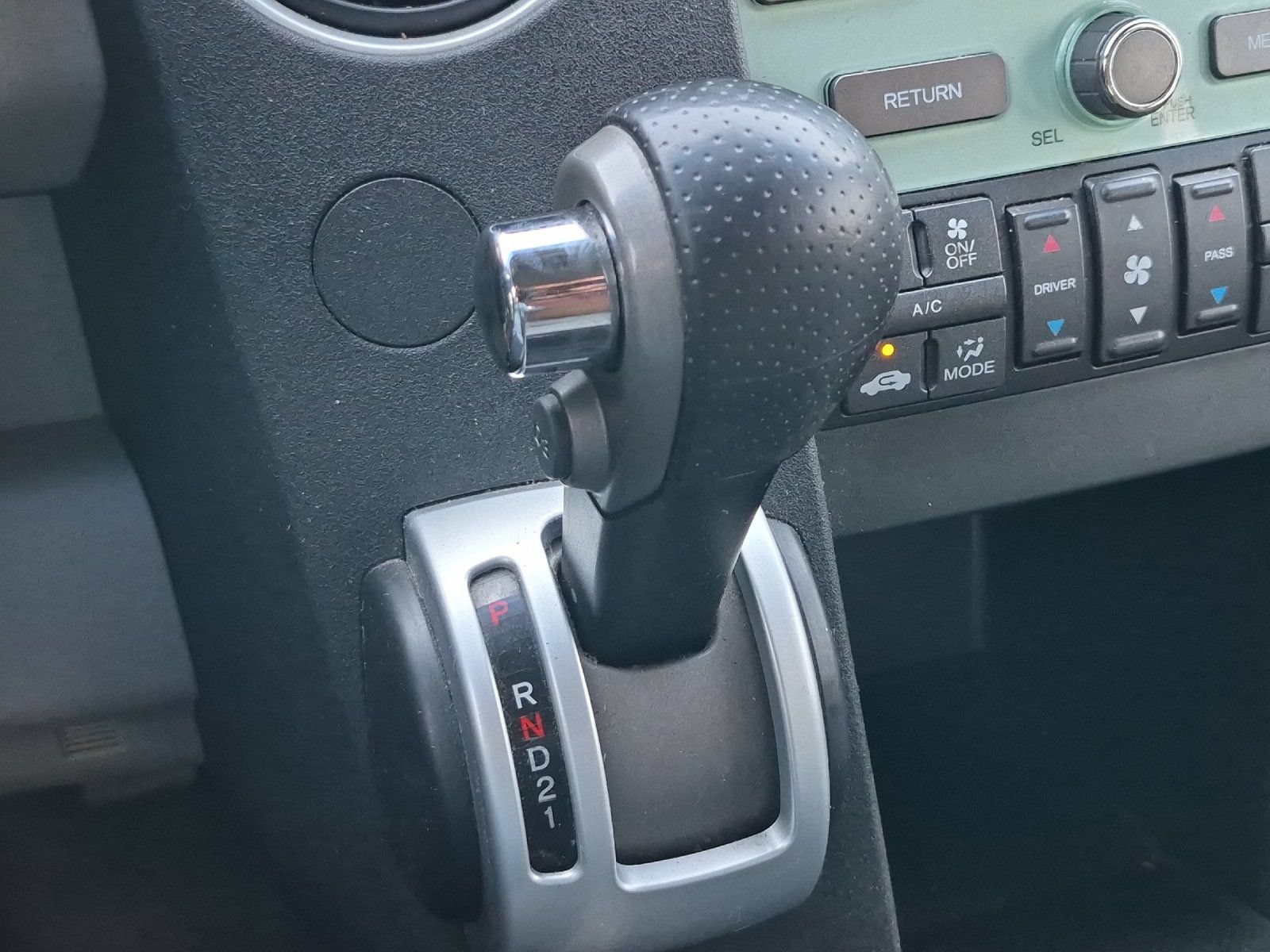 Used 2009 Honda Pilot EX image 19