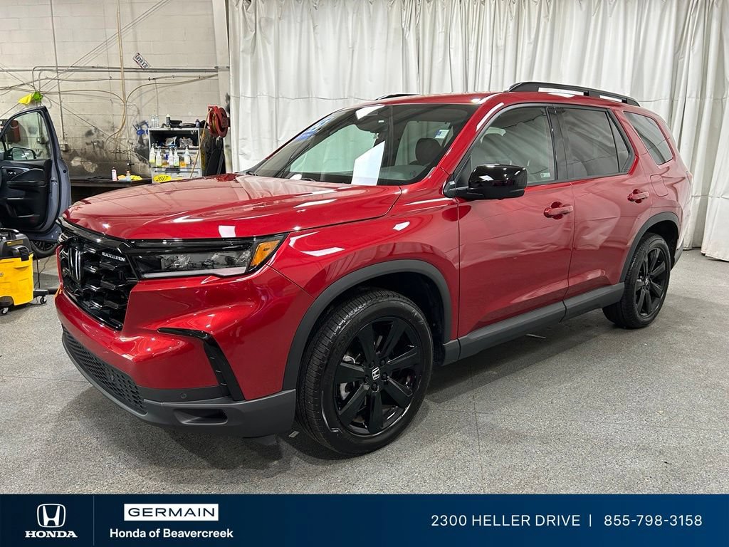 Certified 2025 Honda Pilot Black Edition image 4
