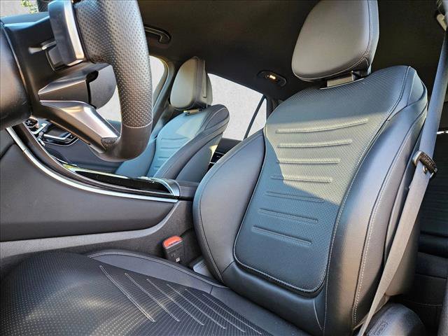 Certified 2025 Mercedes-Benz GLC 300 image 10