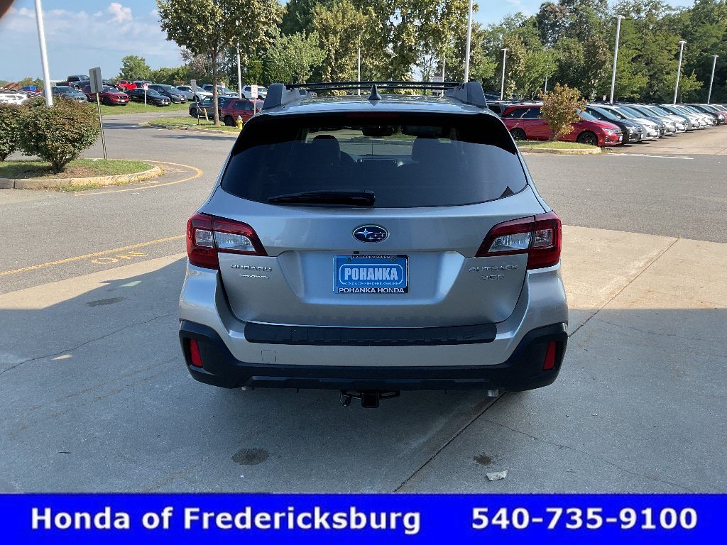 Used 2018 Subaru Outback 3.6R Limited AWD/4WD image 5
