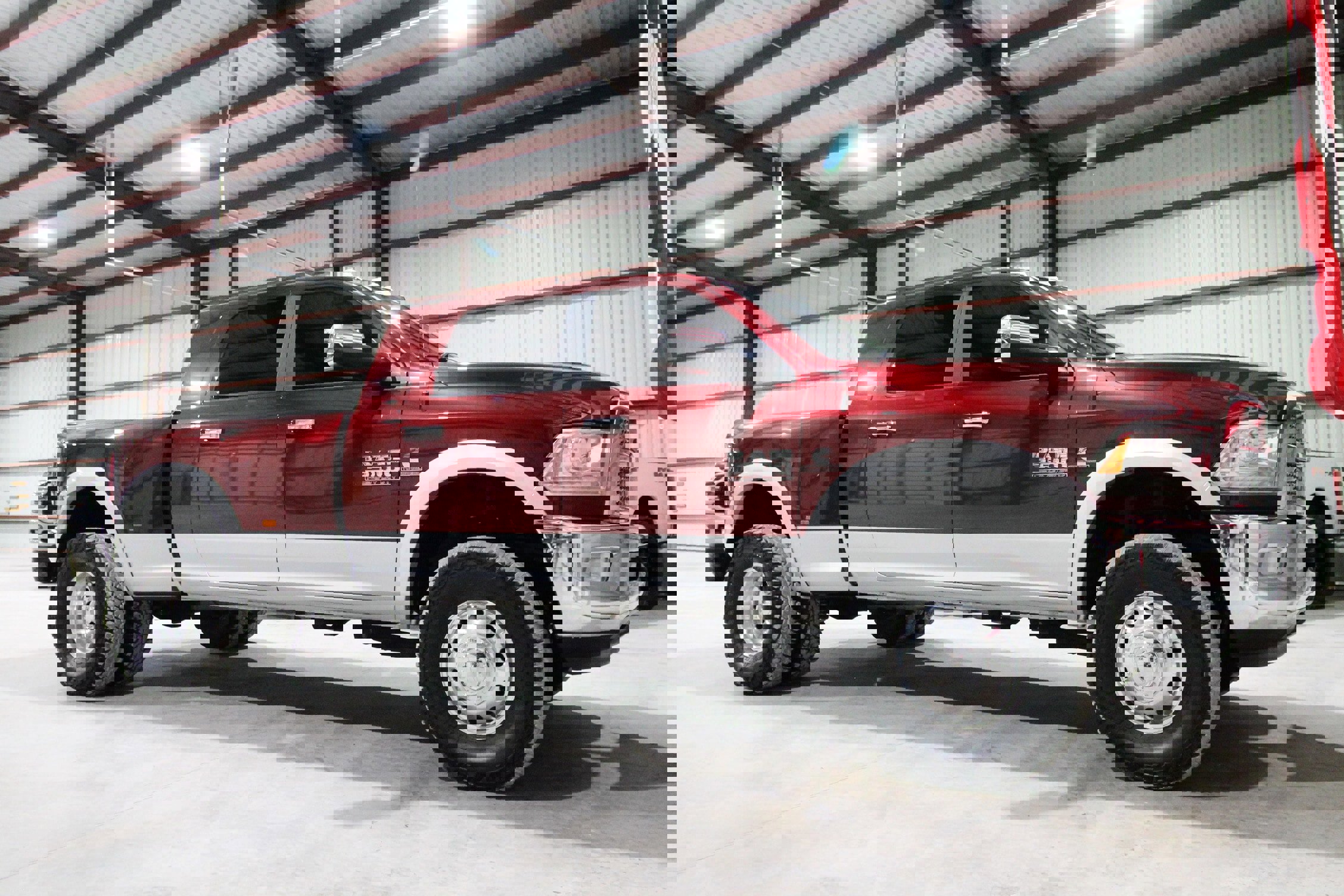 Used 2018 RAM 3500 Laramie image 15