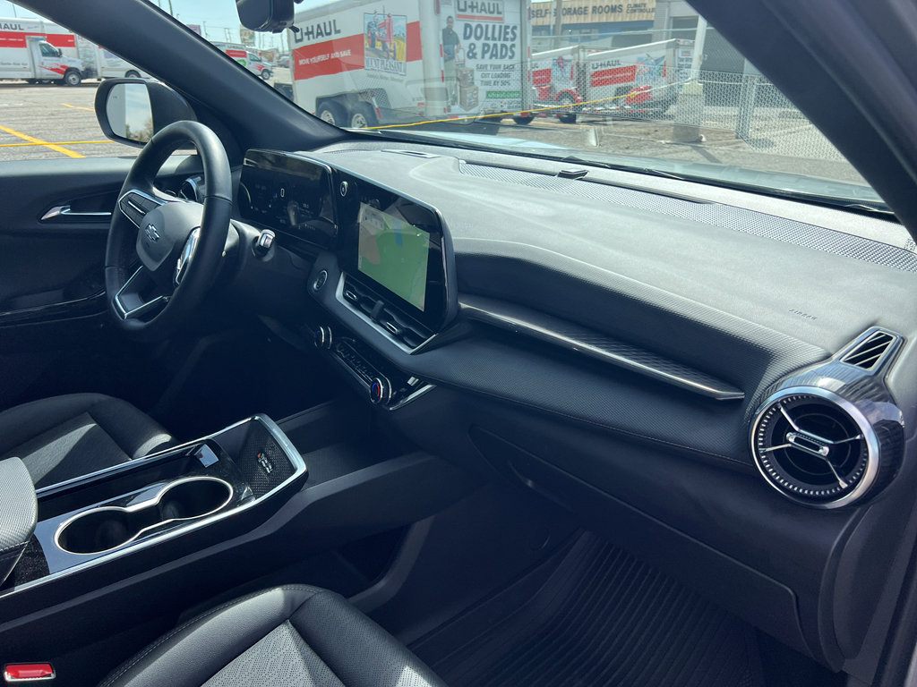 Used 2025 Chevrolet Equinox LT w/ Convenience Package II image 23