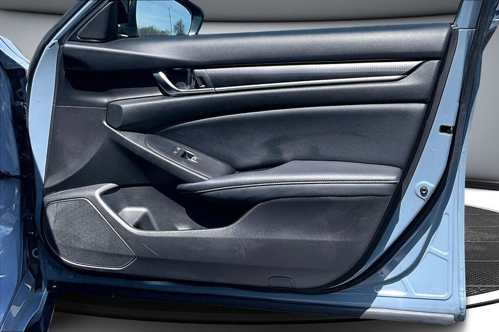 Used 2021 Honda Accord Sport image 28