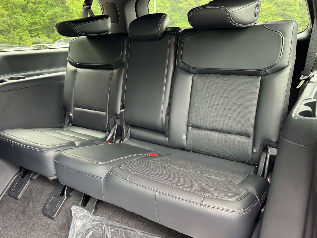 New 2027 Ford Expedition Max Platinum w/ Stealth Appearance Package AWD/4WD image 16