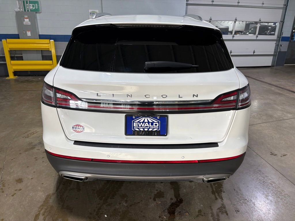 Used 2023 Lincoln Nautilus Reserve image 5