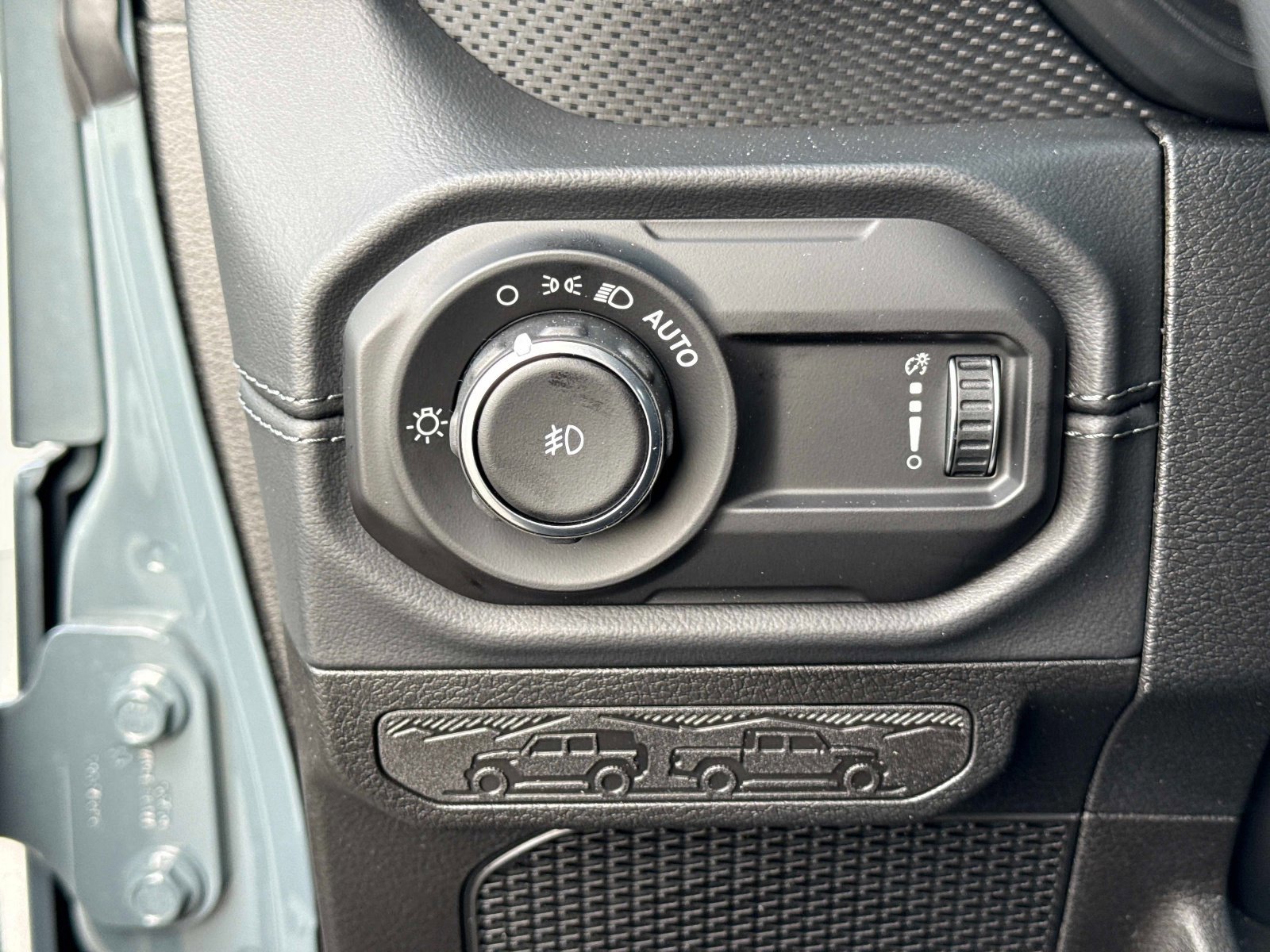 New 2026 Jeep Wrangler Unlimited Rubicon w/ Safety Group image 29