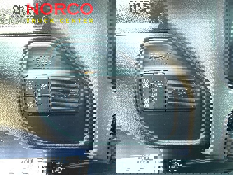 Used 2024 RAM 2500 Big Horn image 24