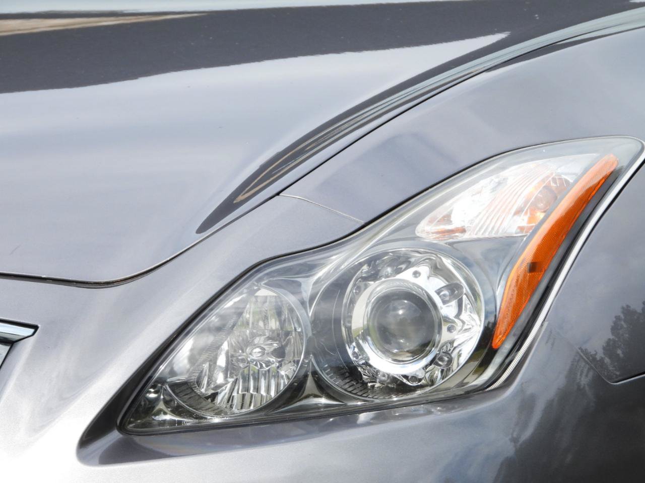 Used 2014 INFINITI Q60 AWD Coupe w/ Premium Package image 3