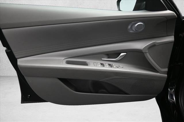 Used 2024 Hyundai Elantra SEL FWD image 20